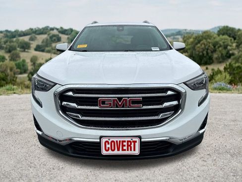 Used 2020 GMC Terrain SLT w/ Preferred Package FWD image 2