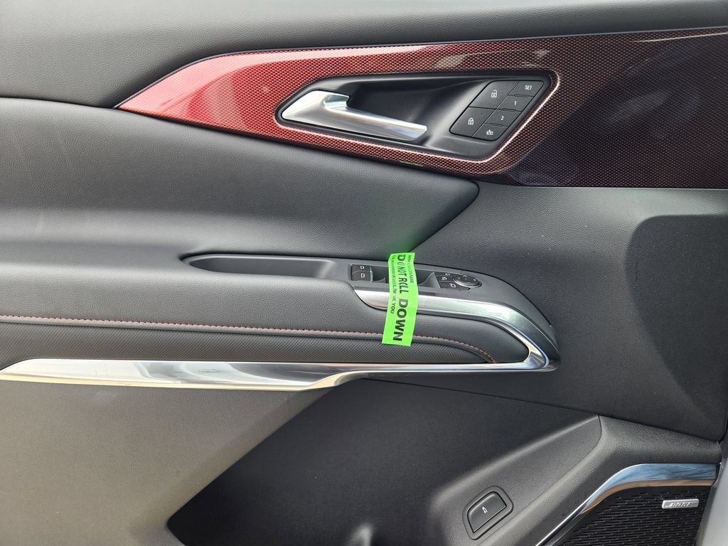 New 2026 Chevrolet Traverse RS w/ LPO, Floor Liner Package FWD image 17