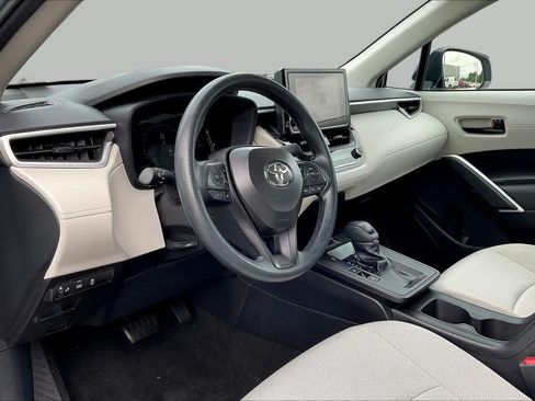 Used 2026 Toyota Corolla Cross L FWD image 17