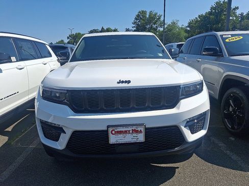 New 2025 Jeep Grand Cherokee Limited w/ Black Appearance Package image 2