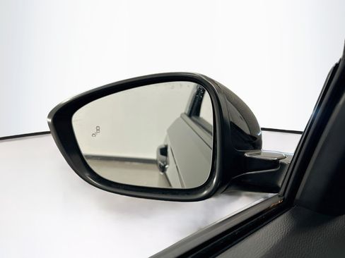 Used 2025 Honda Accord SE image 16
