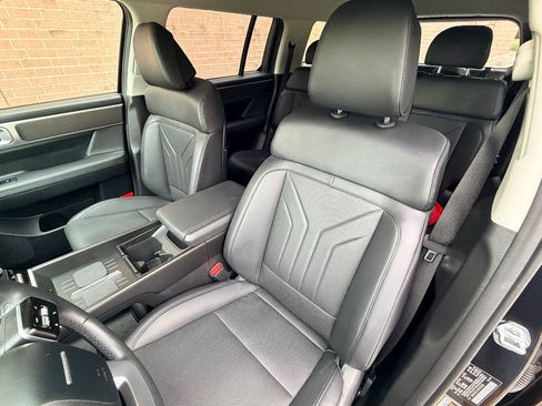 Used 2025 Hyundai Santa Fe SEL AWD/4WD image 18