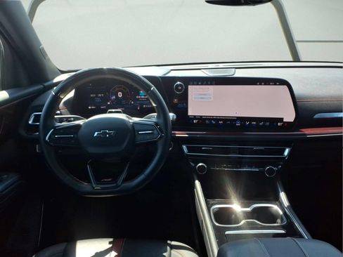 Certified 2024 Chevrolet Traverse RS AWD/4WD image 10