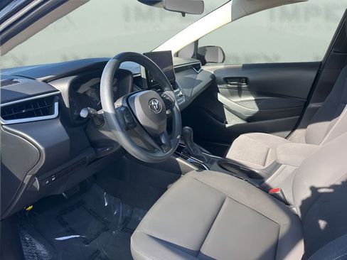 Used 2023 Toyota Corolla LE image 9