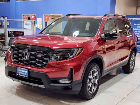 Used 2023 Honda Passport TrailSport image 4