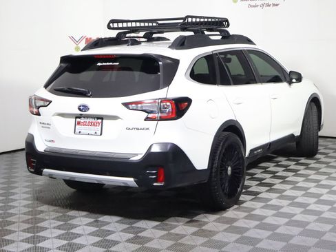Used 2022 Subaru Outback Limited AWD/4WD image 5