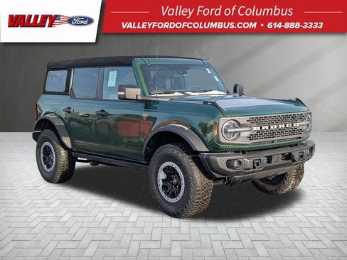 New 2025 Ford Bronco Badlands AWD/4WD image 1