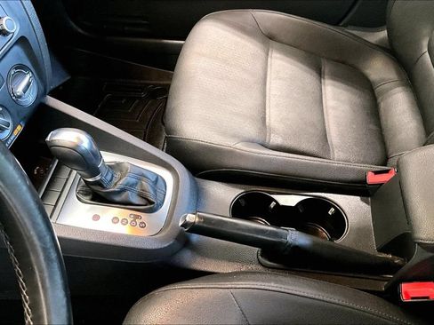 Used 2012 Volkswagen Jetta SE FWD image 15