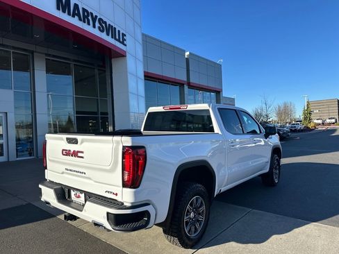 Used 2025 GMC Sierra 1500 AT4 image 3