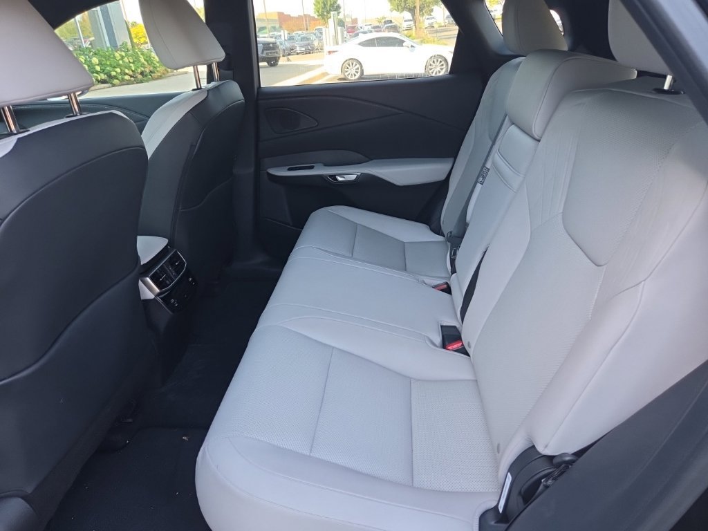 Used 2024 Lexus RX 350 Premium w/ Convenience Package AWD/4WD image 6