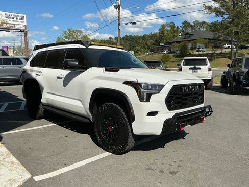Used 2023 Toyota Sequoia TRD Pro AWD/4WD image 7