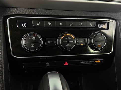 Used 2023 Volkswagen Atlas SE w/ Black Wheel Package FWD image 18