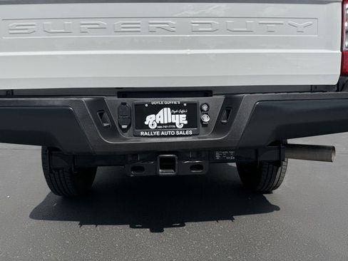 Used 2022 Ford F250 XL w/ Power Equipment Group AWD/4WD image 7