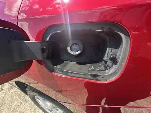 Used 2024 Chevrolet Equinox LT w/ LPO, Floor Liner Package FWD image 43