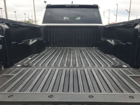 Used 2024 Toyota Tacoma SR image 7