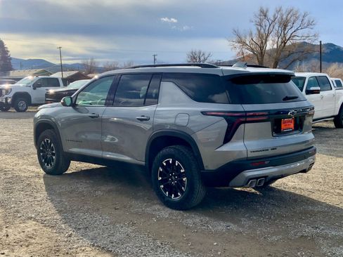 New 2026 Chevrolet Traverse Z71 w/ Enhanced Driving Package image 3