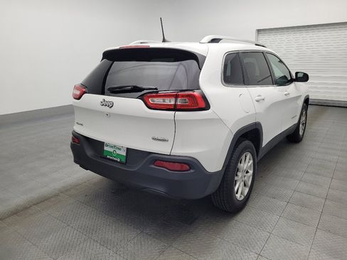 Used 2018 Jeep Cherokee Latitude Plus image 9