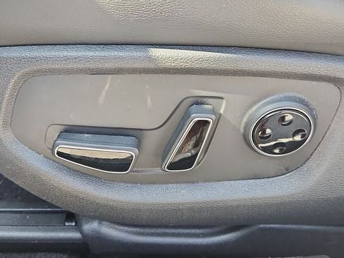 Used 2017 Genesis G80 3.8 w/ Option Group 02 image 20