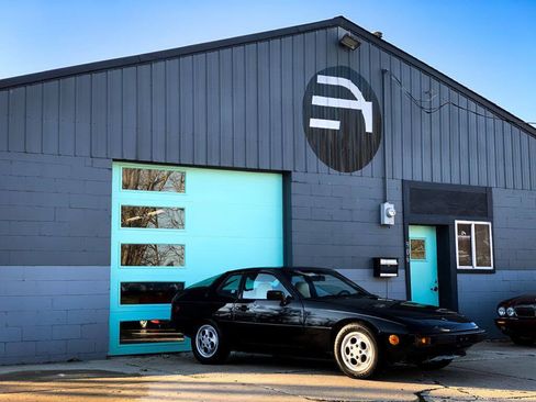 Used 1987 Porsche 924 S image 1