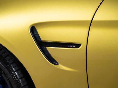 Used 2015 BMW M4 Coupe RWD image 5