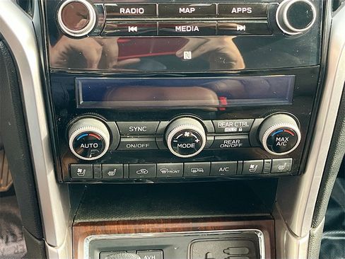 Used 2020 Subaru Ascent Touring w/ Popular Package #3 image 16