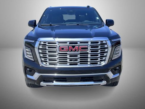 New 2026 GMC Yukon Denali w/ Denali Reserve Package AWD/4WD image 2