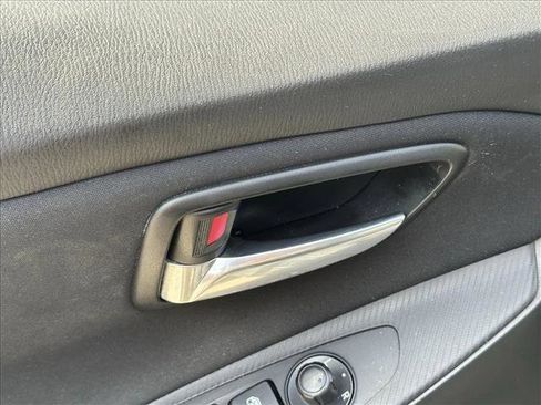 Used 2018 Toyota Yaris iA image 17