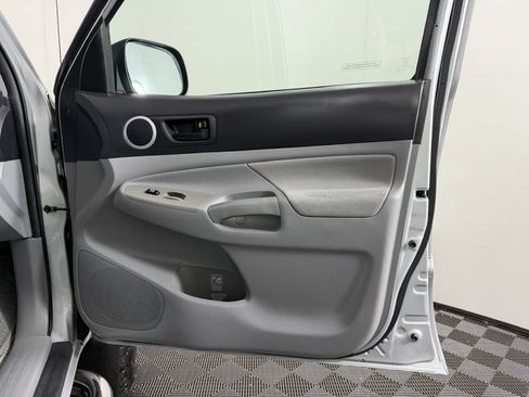 Used 2010 Toyota Tacoma PreRunner RWD image 30