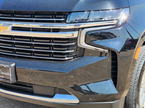 Used 2024 Chevrolet Suburban LT AWD/4WD image 10