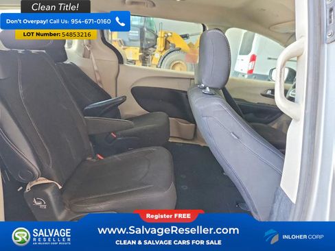 Used 2021 Chrysler Voyager LX FWD image 15