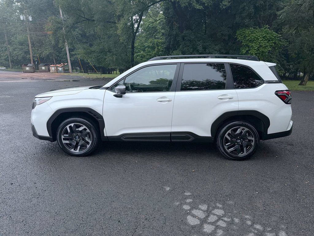 Used 2025 Subaru Forester Limited AWD/4WD image 5