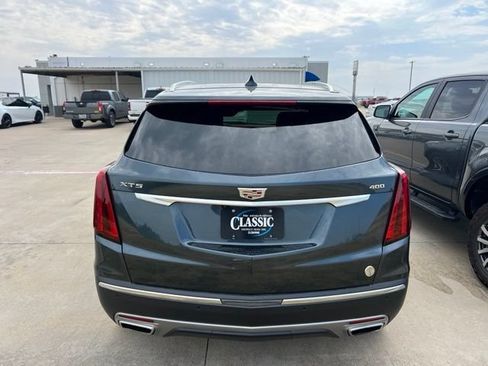 Used 2021 Cadillac XT5 Premium Luxury w/ LPO, Floor Liner Package FWD image 5