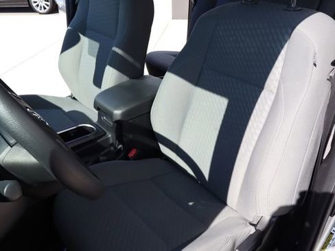 Used 2022 Toyota Tacoma SR w/ SR Convenience Package image 10