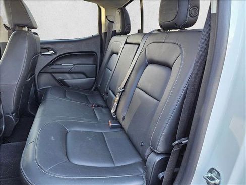 Used 2022 Chevrolet Colorado LT w/ Luxury Package image 19