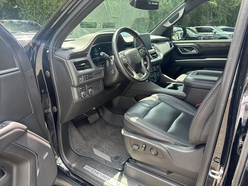 Certified 2022 Chevrolet Tahoe RST w/ Luxury Package AWD/4WD image 9