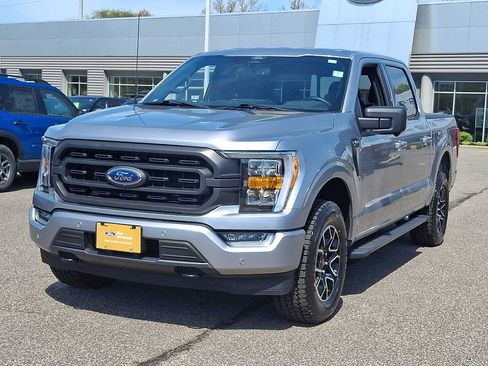 Certified 2022 Ford F150 XLT w/ Equipment Group 302A High image 4