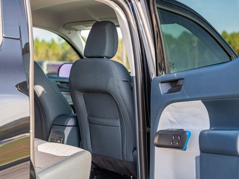 New 2025 Ford Maverick XLT w/ XLT Luxury Package image 9