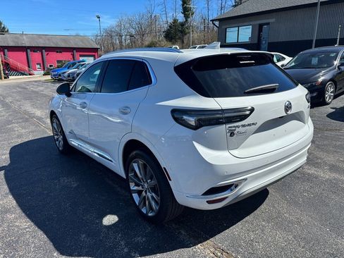 Used 2022 Buick Envision Avenir w/ Technology Package II AWD/4WD image 10