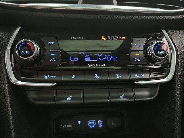 Used 2020 Hyundai Santa Fe SEL AWD/4WD image 17
