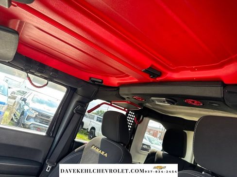 Used 2015 Jeep Wrangler Unlimited Sahara AWD/4WD image 16