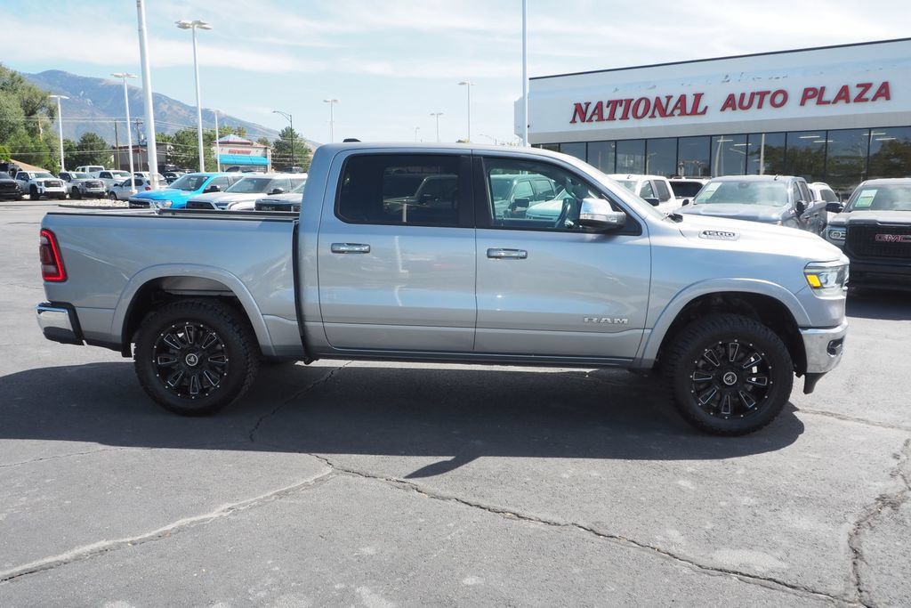 Used 2022 RAM 1500 Laramie AWD/4WD image 4