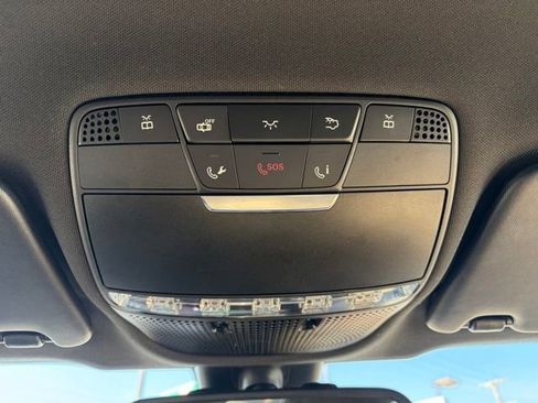 Used 2017 Mercedes-Benz GLC 300 4MATIC image 21