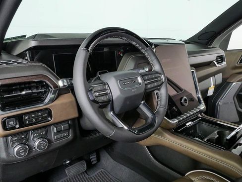 New 2026 GMC Yukon Denali Ultimate AWD/4WD image 4