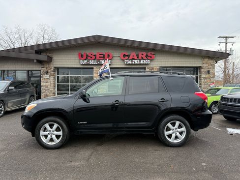 Used 2008 Toyota RAV4 Limited image 4
