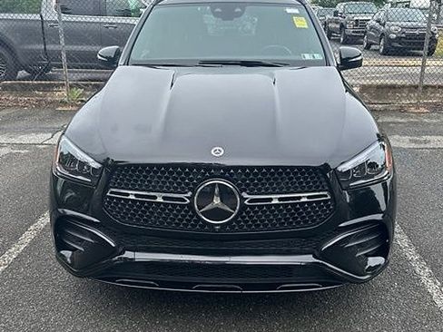 Certified 2025 Mercedes-Benz GLE 450e 4MATIC image 2