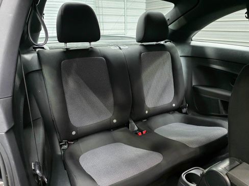 Used 2019 Volkswagen Beetle 2.0T S FWD image 16