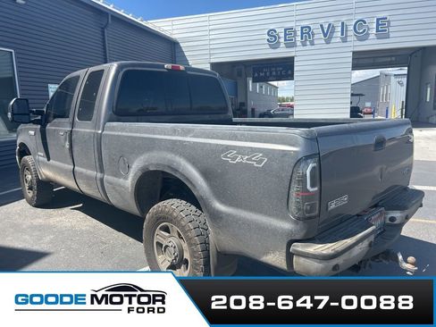 Used 2005 Ford F250 XLT AWD/4WD image 2