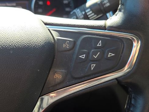 Used 2021 Chevrolet Equinox LT w/ Driver Convenience Package FWD image 20
