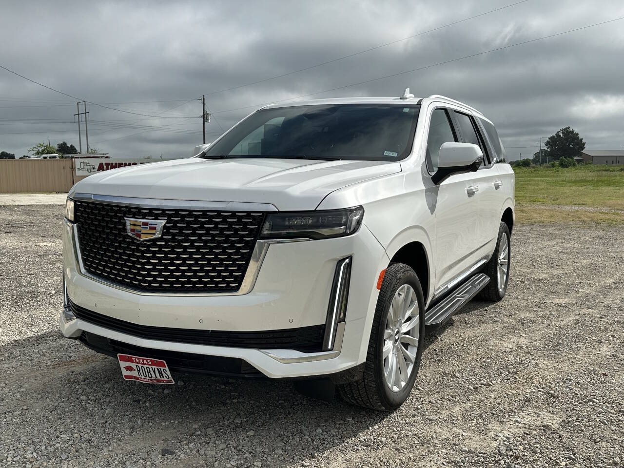Used 2024 Cadillac Escalade Luxury RWD image 1