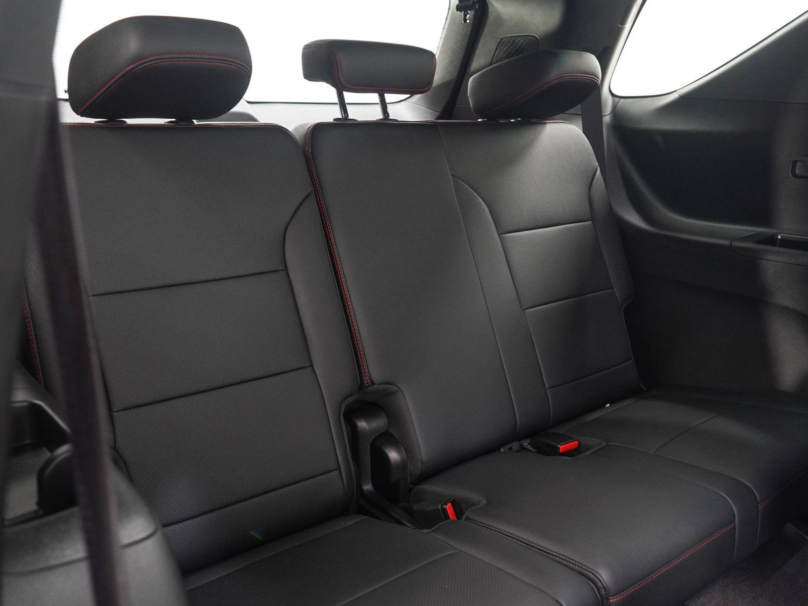 Used 2025 Chevrolet Traverse RS AWD/4WD image 15